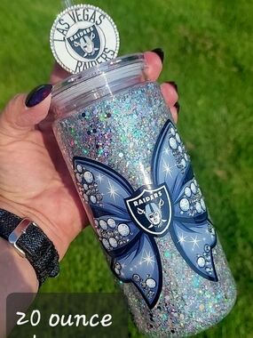 Las Vegas Raiders Glitter Snowglobe 20oz Tumbler